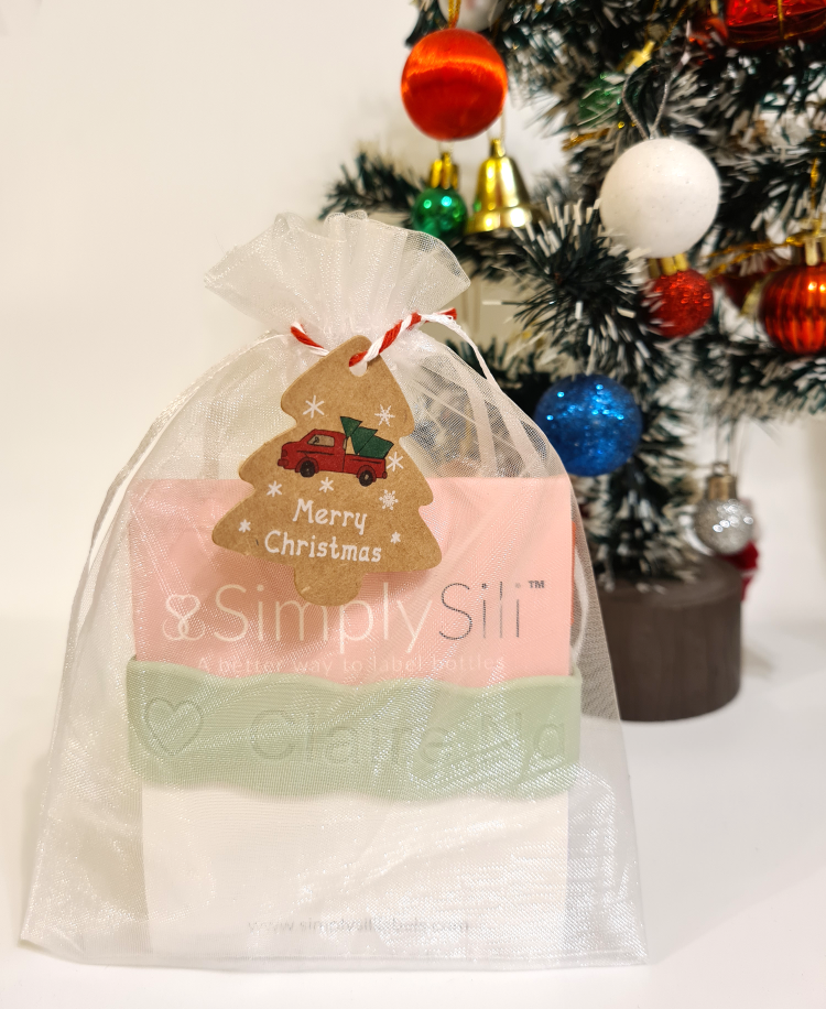 Gift bag with free christmas gift tag - SimplySili Labels